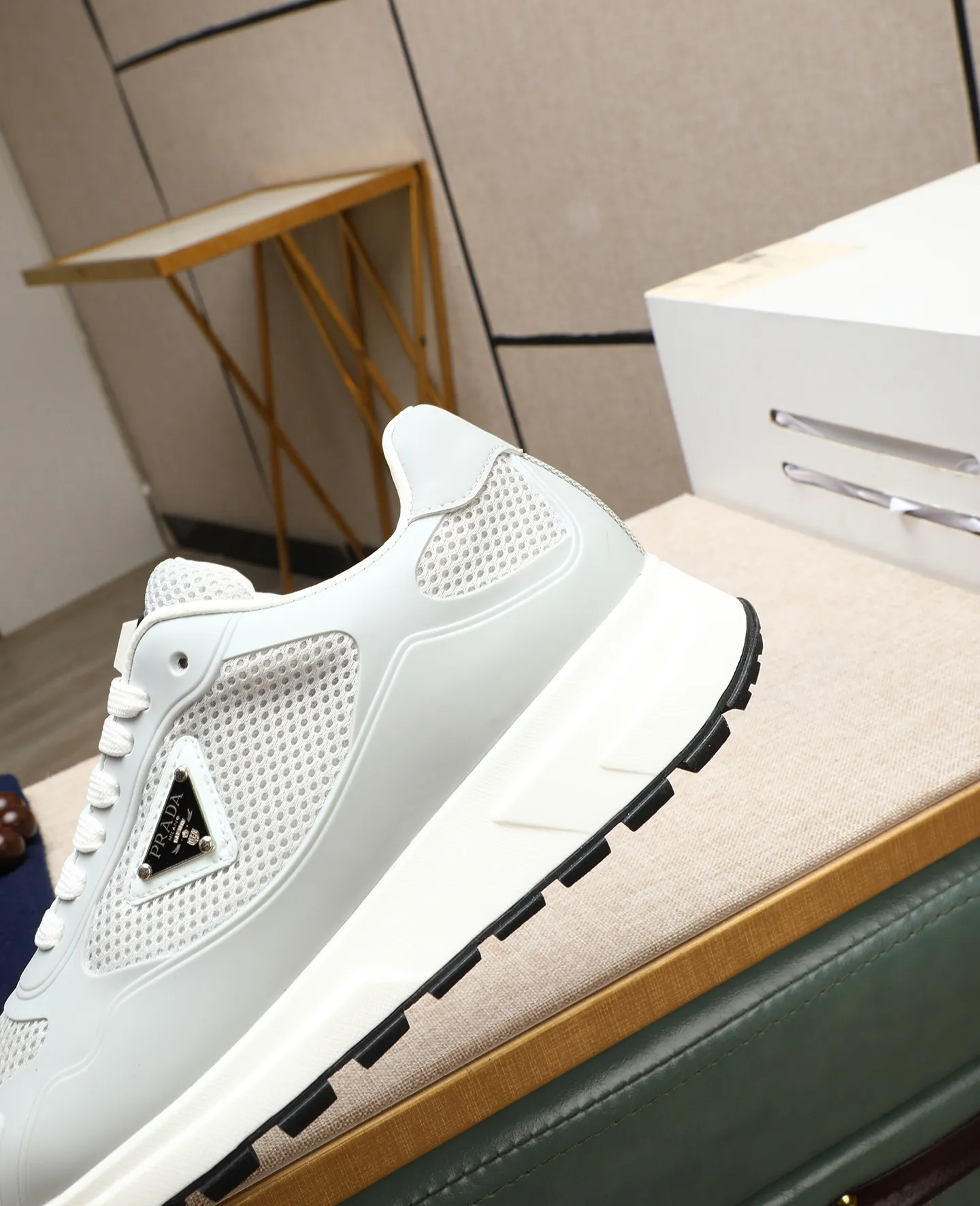 Men's shoes 💰580 [PRADA] Prada - High-end quality original order - Upper: 🔝 silk calfskin, brand canvas cloth, brand metal fasteners - Lining: mesh, foot pads; top-grade cowhide - Outsole: ultra-light TPU foam; molded outsole - Ultra-high quality control·Fine workmanship: highlighted (high-end·luxury·grade) -Size: 38-44 (45 can be customized) Wang